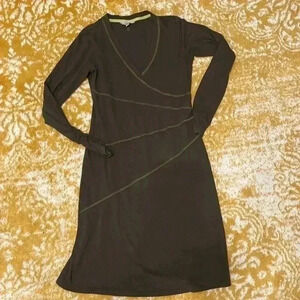 Athleta cotton body con stretch, organic cotton topstitch V-neck dress S